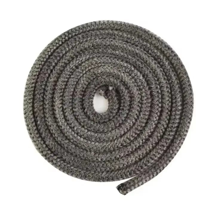Poêle à bois noir, corde à feu